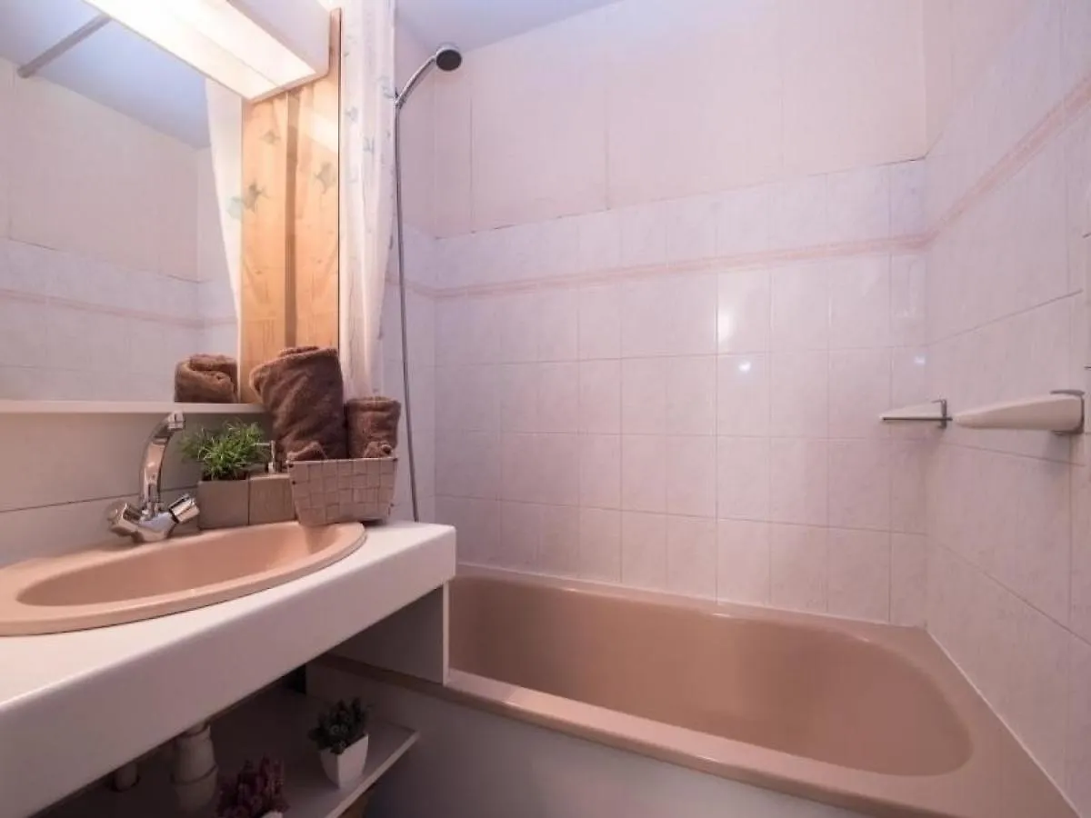 Lejlighed Duplex Ensoleille Pour 6 Personnes Avec Balcon Et Parking A Saint-Lary Village - Fr-1-296-188